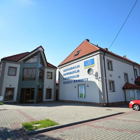 Hotel Awis Kutno Exteriér fotografie