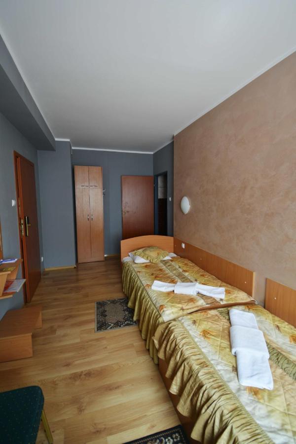Hotel Awis Kutno Exteriér fotografie