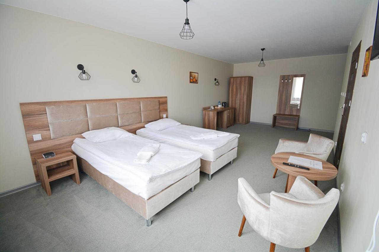 Hotel Awis Kutno Exteriér fotografie
